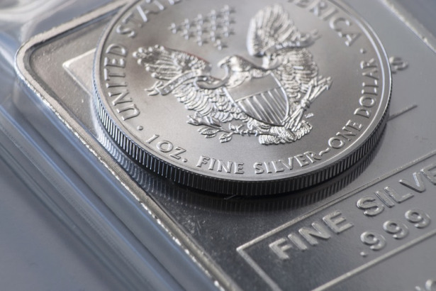 Silver daily chart, February 06, 2019