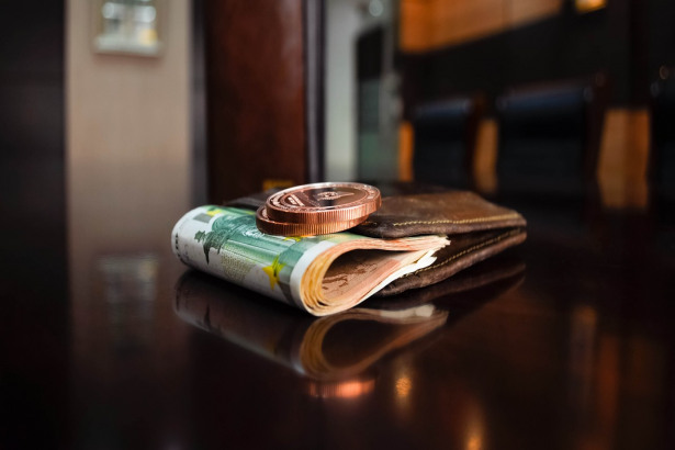 banknote-1396351_1280