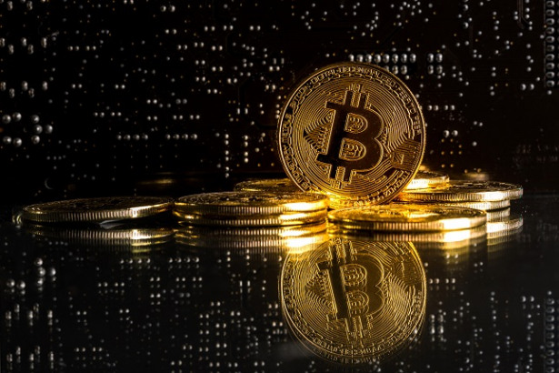 Bitcoin Prueba el 8.350, Ethereum en Máximos del Año, Ripple Salta 20%