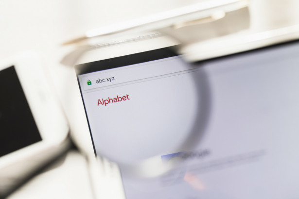 Alphabet Could Scale To Fresh Record High On Upbeat Q2 Earnings Target Price 3 000