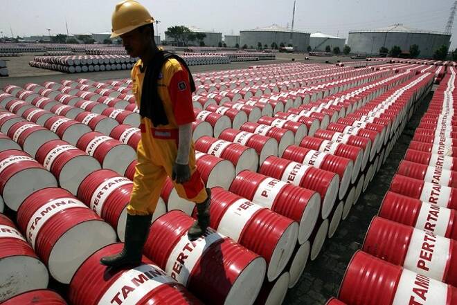 Crude Oil Mixed after Gasoline Drawdown Offsets Surprise Build in Crude Inventories