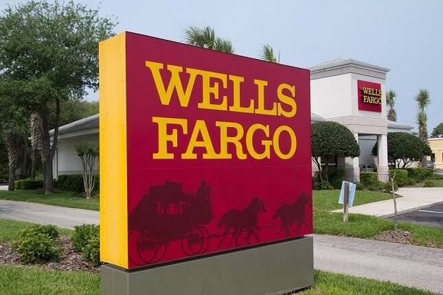 Banking corporations like Wells Fargo &amp; Company may be slow in raising rates for savers