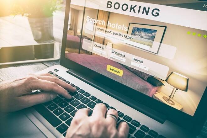 booking hotel