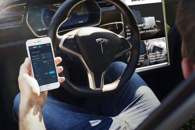 trading simplefx while driving tesla