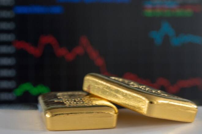 Gold remains around 1,280 as dollar bounces
