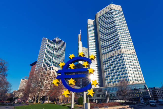 Euro sign in Frankfurt am Main, Germany