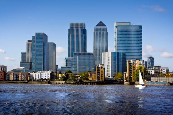 Canary Wharf view from Greenwich. This view includes: Credit Suisse, Morgan Stanley, HSBC Group Head Office, Canary Wharf Tower, Citigroup Centre, One Churchill Place(Barclays) and Riverside apartment.