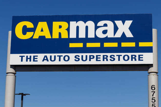 Las Vegas - Circa June 2019: CarMax Auto Dealership. CarMax is the largest used and pre-owned car retailer in the US III