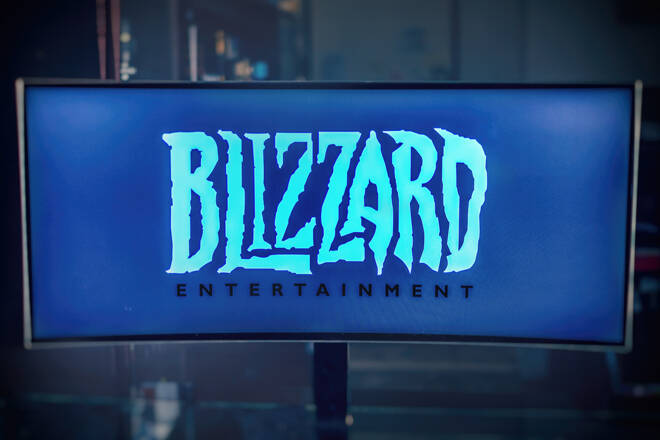 monitor logo Blizzard Entertainment software house producer of video games, famous for Warcraft , Diablo and Starcraft
