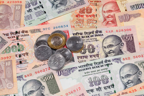 USD/INR: Rupee Slumps 25 Paise, Further Downside Risks Remain