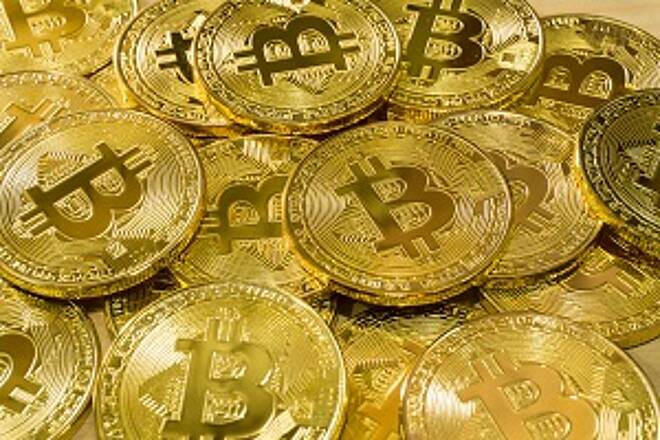 Bitcoin vs. Gold Debate Reignited by Tech Genius