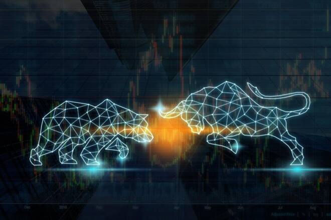 Are Gold Prices in a Tug of War?