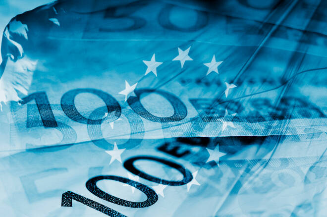 EUR/USD Price Forecast – Euro Bounces Slightly
