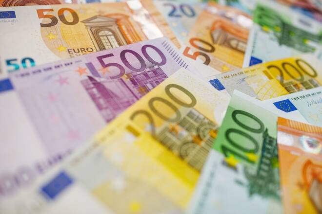 Euro Gives Up Early Gains to Show Signs of Exhaustion Again