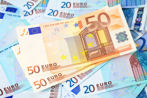 EUR/USD Forecast - Euro Bounces From the 50-Day EMA