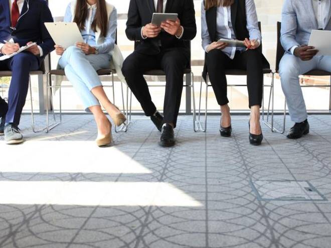 jobs_interview_waiting_corporate (1)