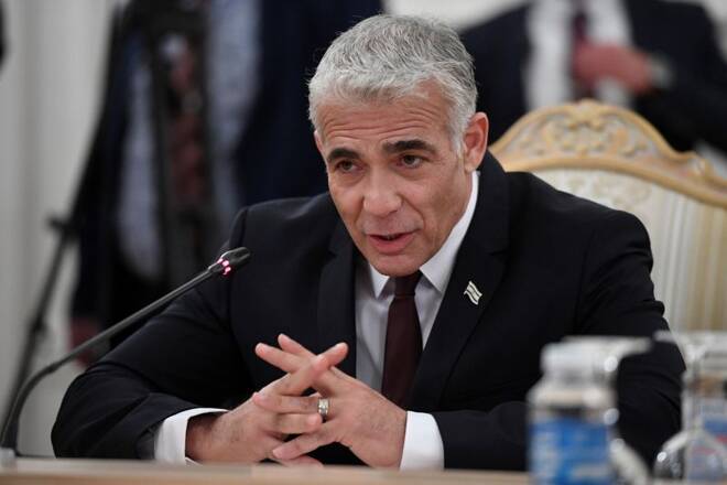 Israeli Foreign Minister Lapid meets with his Russian counterpart Lavrov in Moscow