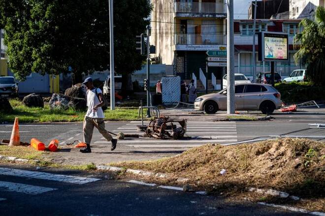 French police reinforcements monitor unrest over COVID-19 restrictions on Guadeloupe