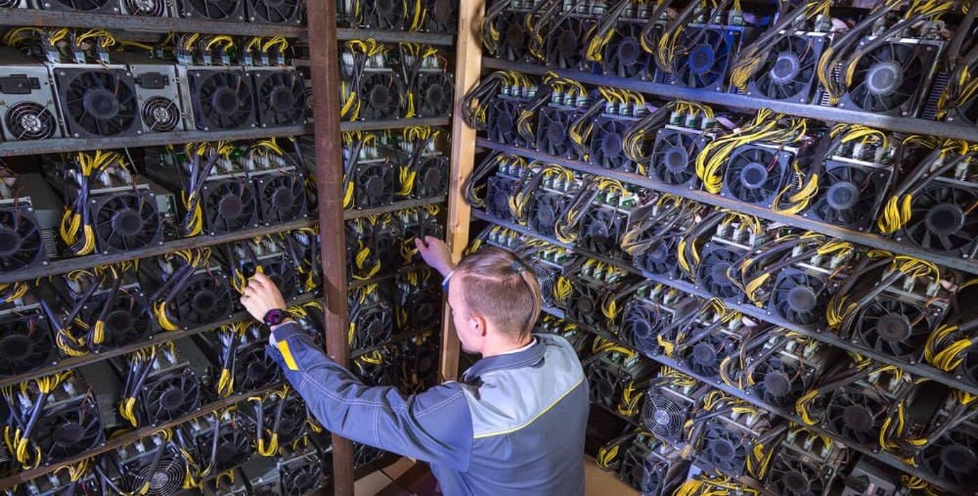 Bitcoin Mining Profitability Falling with More Drops to Come, Says Arcane