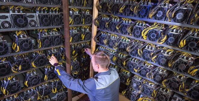 Bitcoin Mining Profitability Falling with More Drops to Come, Says Arcane