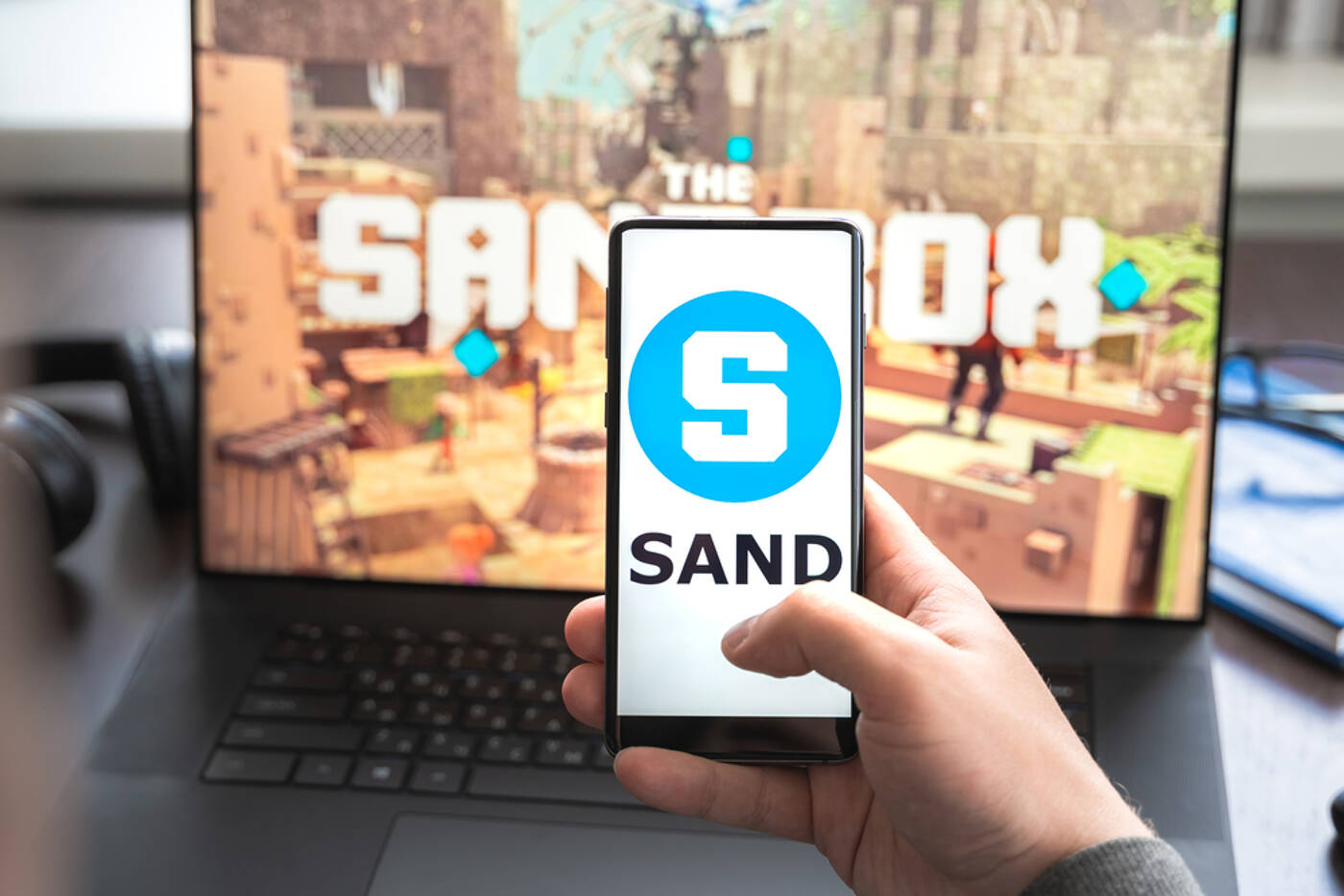 A Top 10 ETH Whale Buys $3.9 Million SAND
