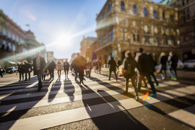 Crowd,Of,Anonymous,People,Walking,On,Busy,City,Street