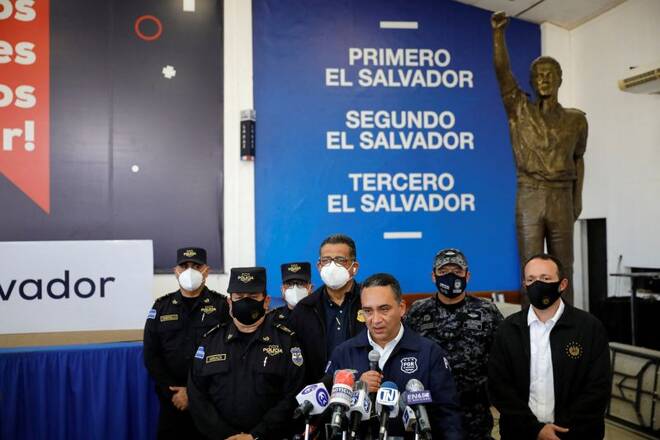 National Civil Police and Attorney General's Office conduct a raid at the ARENA party headquarters in San Salvador