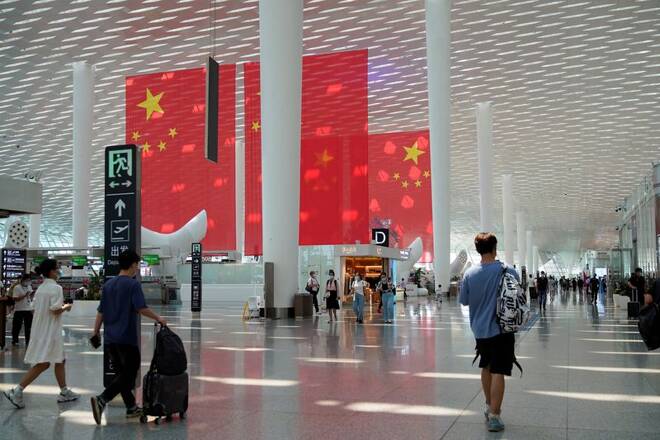 Travellers at Shenzhen Baoan International Airport