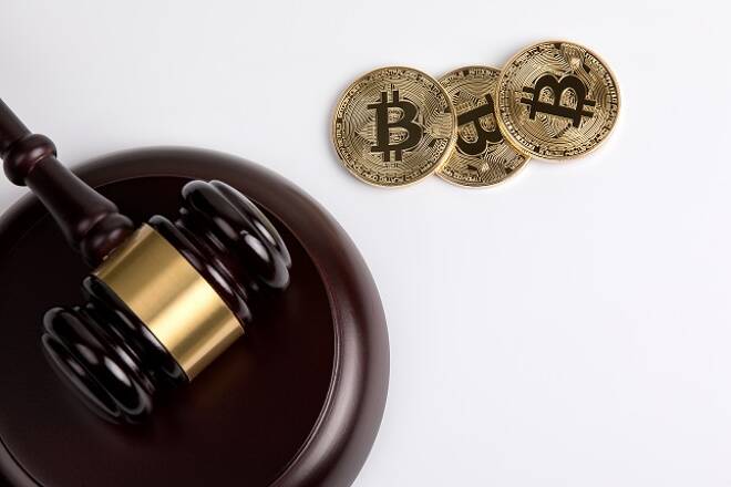 Bitfinex “Money Laundering” Couple Gets Different Bail Decision