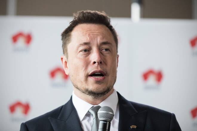 Elon Musk Complains on Twitter About Cryptocurrency Scammers