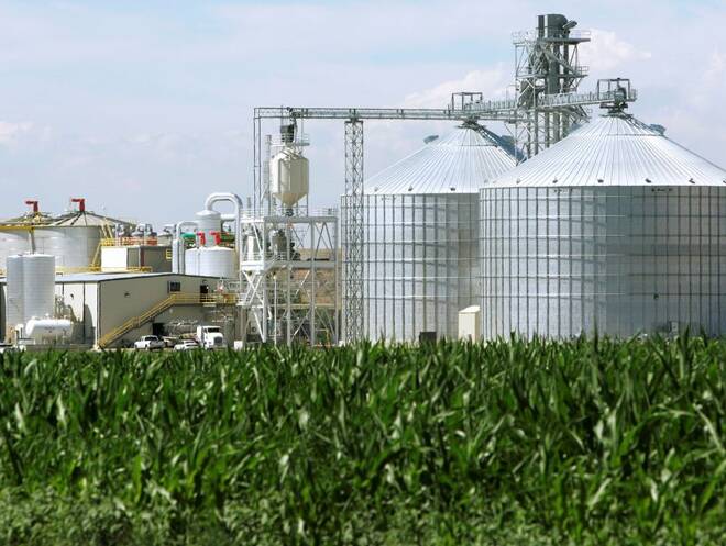 The Front Range Energy ethanol plant with its giant corn silos next to a cor..