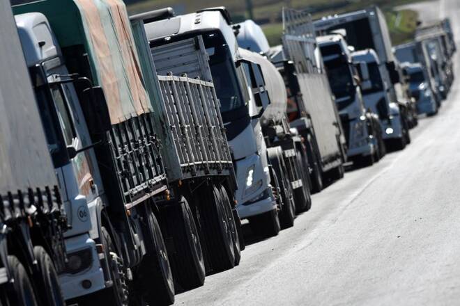 Argentine grains truck traffic grinds to a halt as strike hardens, in Entre Rios