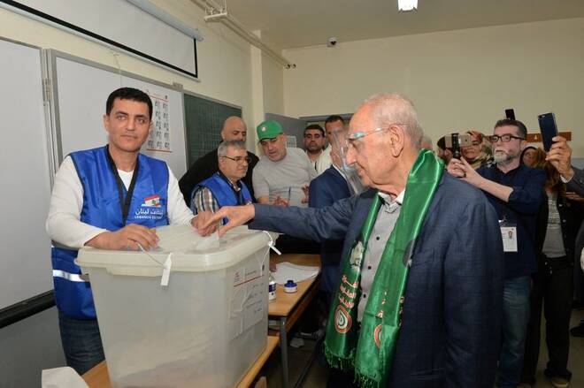 Lebanese Parliament Speaker Nabih Berri casts his vote during the parliamentary election, in Tebnin