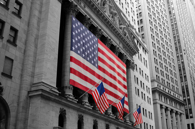 S&P 500 and Oil – Investment Paralysis,The Hot Potato and US Driving Season