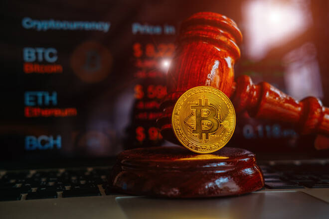 US Ban Crypto-Owning Government Officials From Working on Regulation