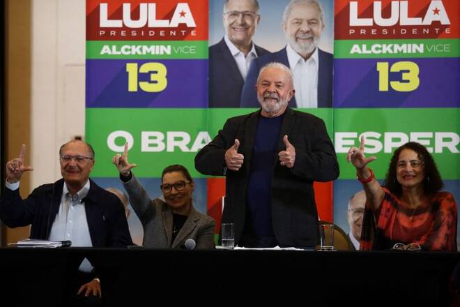 Brazil heads towards second round of elections