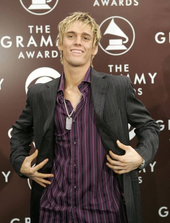 Singer Aaron Carter arrives at the 47th annual Grammy Awards.