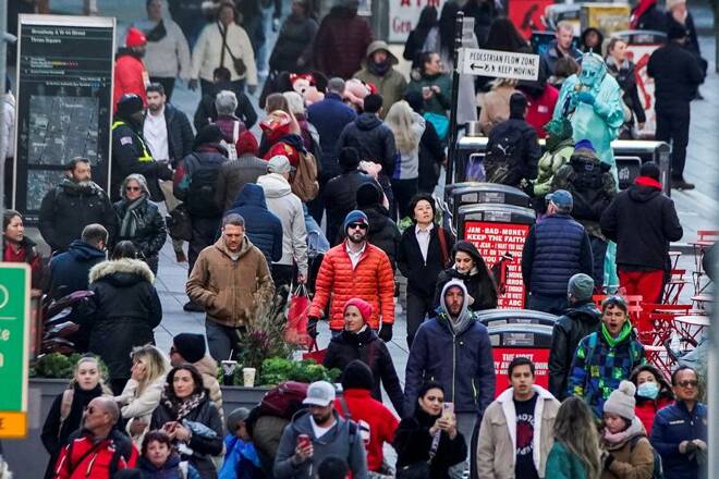 People walk on New York City ahead of U.N. report that world's population nears 8 billion