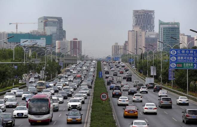 China's passenger vehicle sales drop 9.5% in November