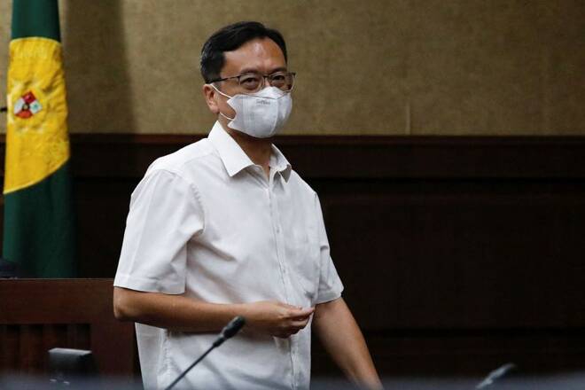 Benny Tjokrosaputro during the hearing on the allegation of manipulating investment decisions in Jakarta