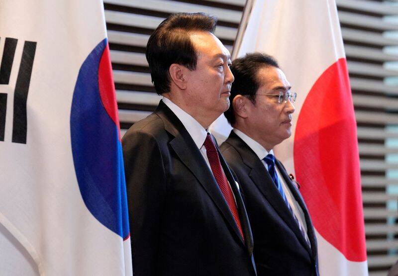 Japan-South Korea bilateral meeting in Tokyo