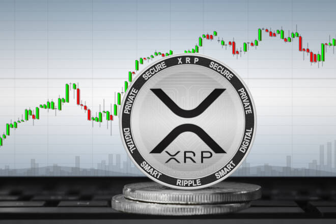 XRP Price Flips Green, Shows Signs of Decoupling From Broader Altcoin Market