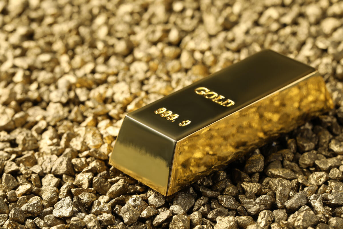 Gold Prices Forecast: XAU/USD Surges Amid Middle East Tensions, Yield ...