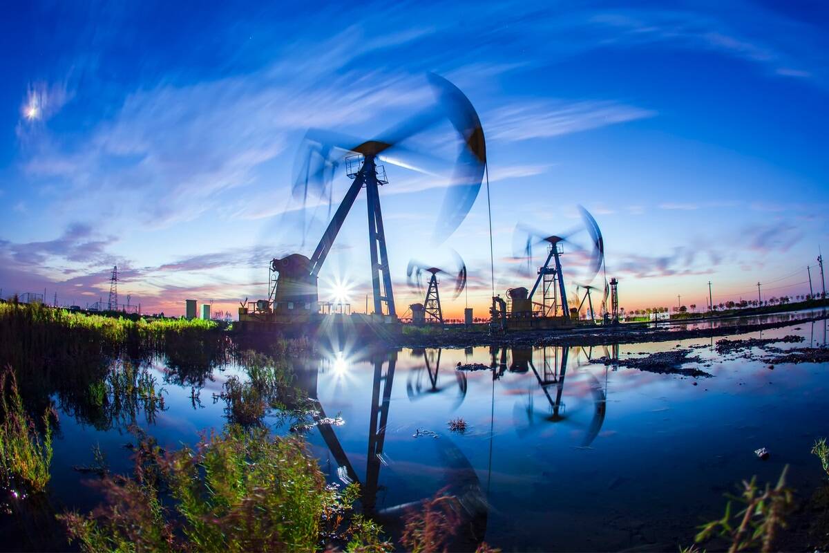 Crude oil rigs, FX Empire