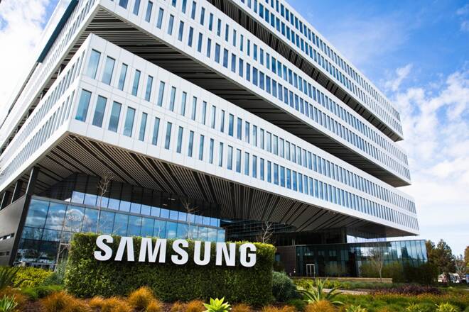 Samsung logo on building, FX Empire