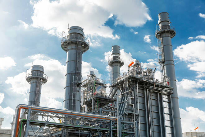 Análisis de Petróleo, Gas Natural y USD/CAD: Los Precios de la Energía Luchan Contra Cambios Comerciales