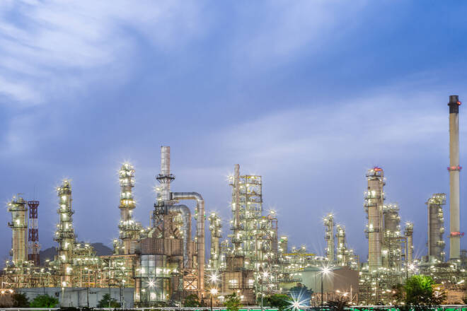 Natural Gas and Oil Forecast: OPEC+ Output and U.S. Tariffs Drive Short-Term Setup