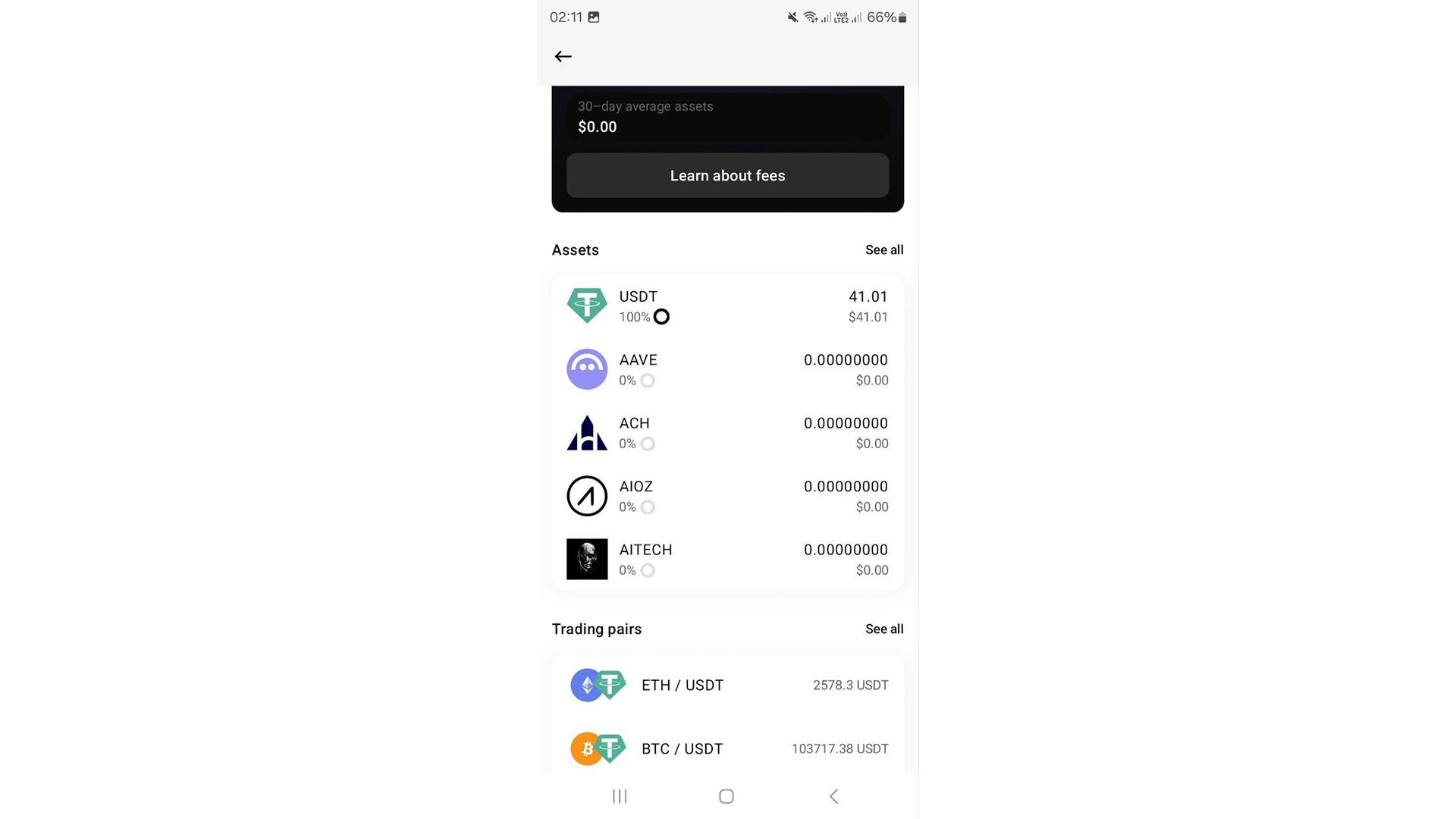 Cryptomus Mobile mostra gli asset disponibili in ciascun conto