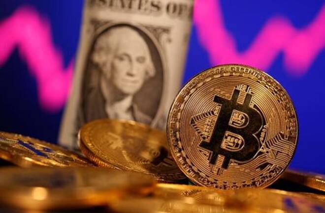 Asian Stocks Hit One-Month Highs, Bitcoin Climbs