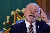 Lula participa de reunião para comemorar 100 dias de governo